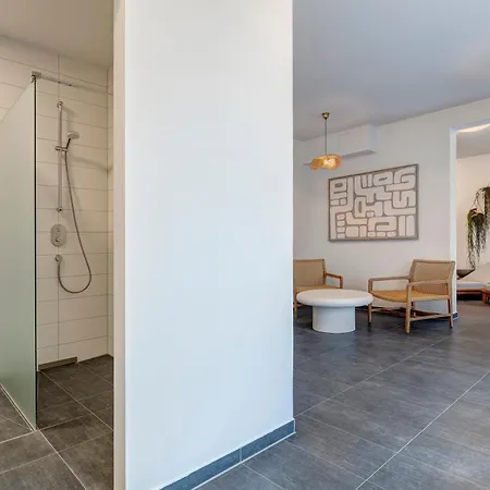 Apartament C7 - Ruhige Lage, Balkon Mit Blick Ins Gruene, Zwei Schlafzimmer & Zwei Badezimmer Im 