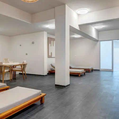Apartament C7 - Ruhige Lage, Balkon Mit Blick Ins Gruene, Zwei Schlafzimmer & Zwei Badezimmer Im 