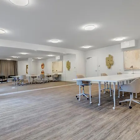 C7 - Ruhige Lage, Balkon Mit Blick Ins Gruene, Zwei Schlafzimmer & Zwei Badezimmer Im 